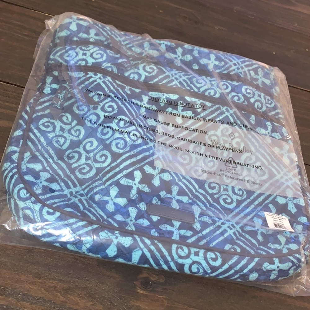 Vera Bradley Hipster
